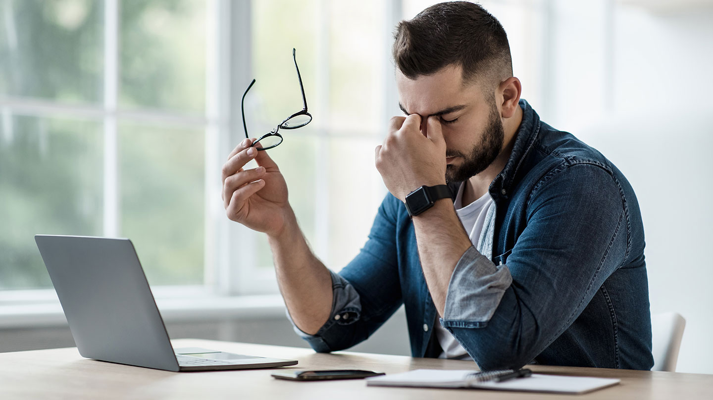 Trockene Augen wegen Bildschirmarbeit